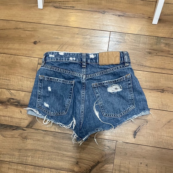 High Waisted H&M Denim Shorts - Fits like a 0! - Picture 2 of 5